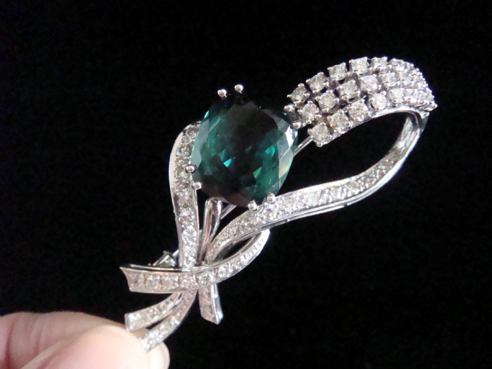 RETRO 18CT  NATURAL GREEN TOURMALINE 6.00CT DIAMOND 2.50CT BROOCH 15.1g View II