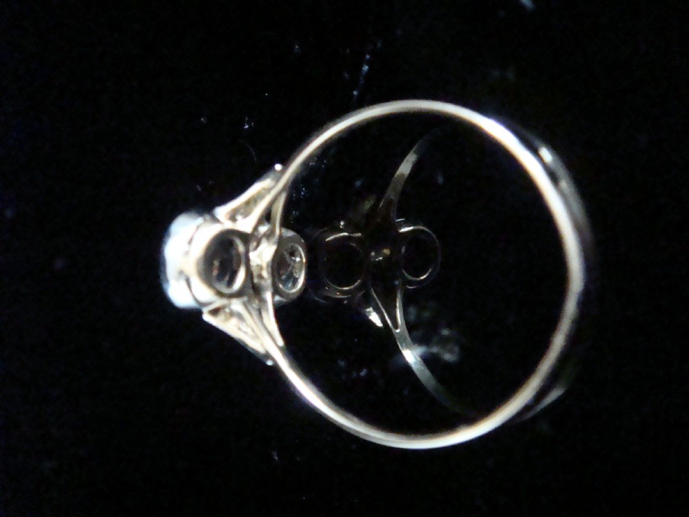 EDWARDIAN 18CT PLATINUM NATURAL CALIBRE CUT SAPPHIRE DIAMOND TOI ET MOI RING View IV