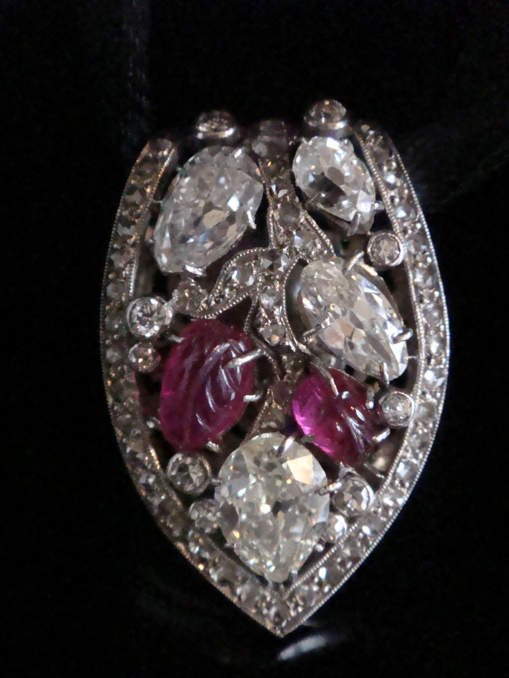 EDWARDIAN FRENCH PLATINUM CARVED RUBY OLD CUT DIAMOND 3.20CT CLIP BROOCH PENDANT View IV