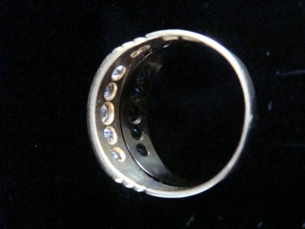 VICTORIAN 18CT YELLOW GOLD OLD CUT DIAMOND THICK GYPSY 5 STONE RING View V
