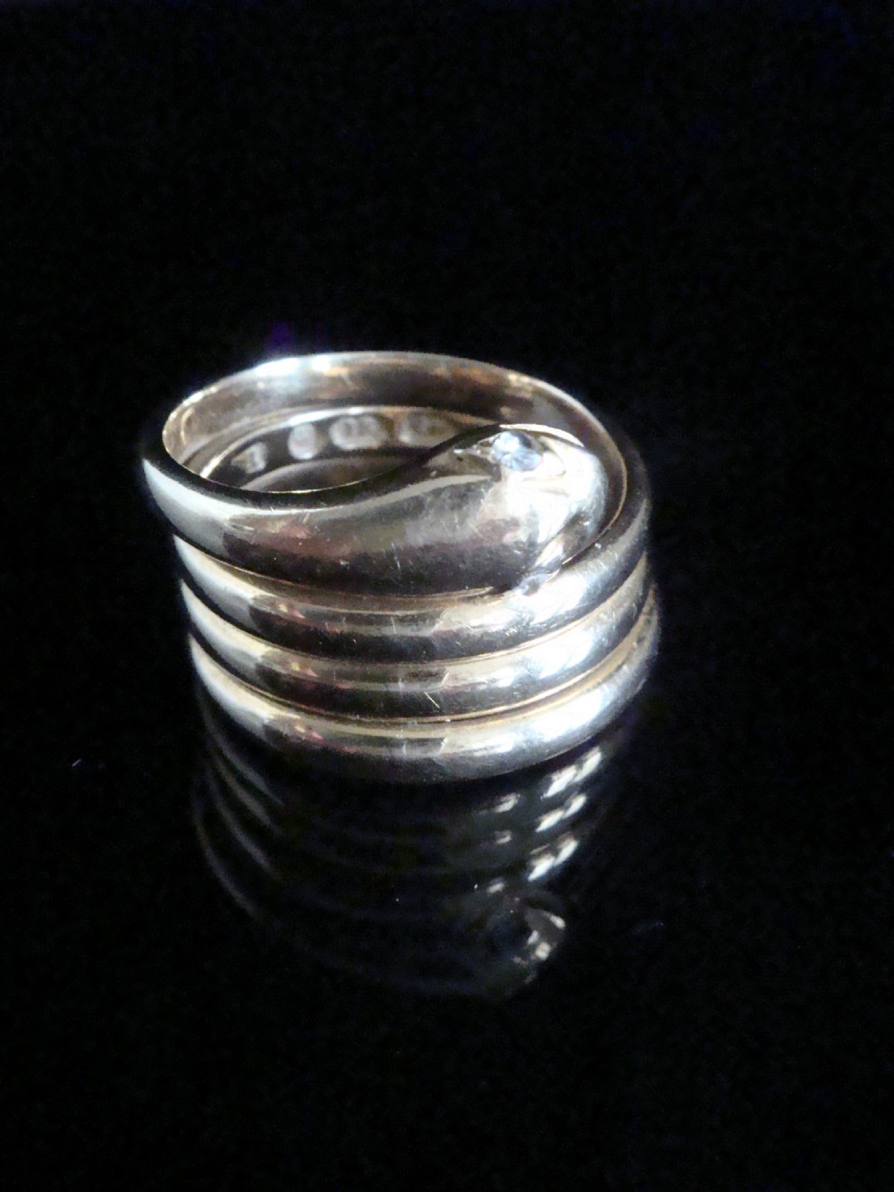 VICTORIAN 18CT OLD CUT DIAMOND HEAVY SNAKE RING 11.6G RING SIZE P 1/2