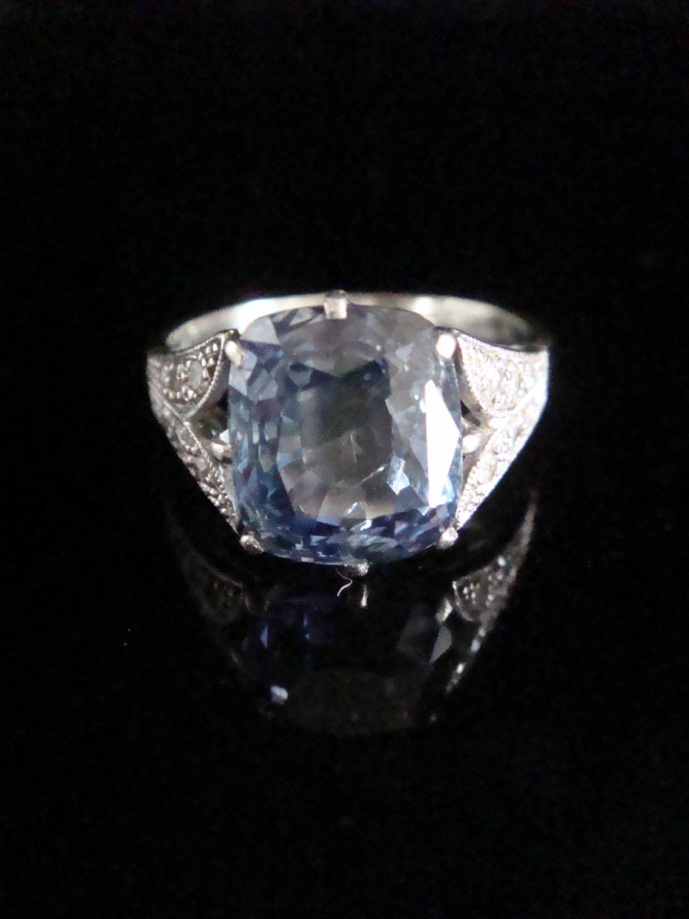 Fine Edwardian 18ct white gold platinum Natural cushion cut Ceylon Sapphire diamond ring