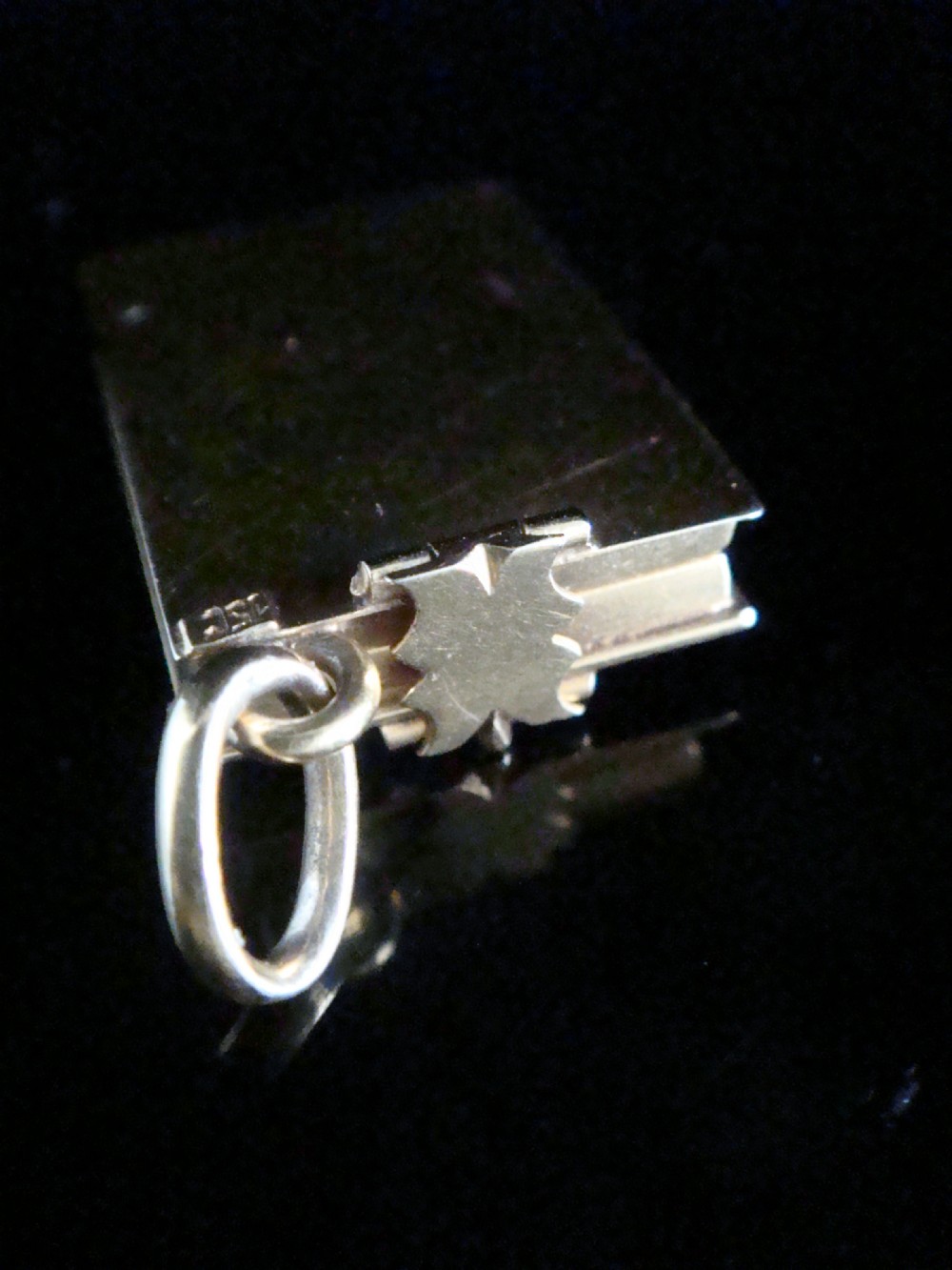 Finest Victorian 15ct yellow gold emerald diamond swallow picture locket x 4 View II