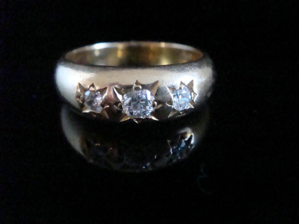 VICTORIAN 18CT ORNATE YELLOW GOLD BAND OLD CUT DIAMOND STAR GYPSY BAND