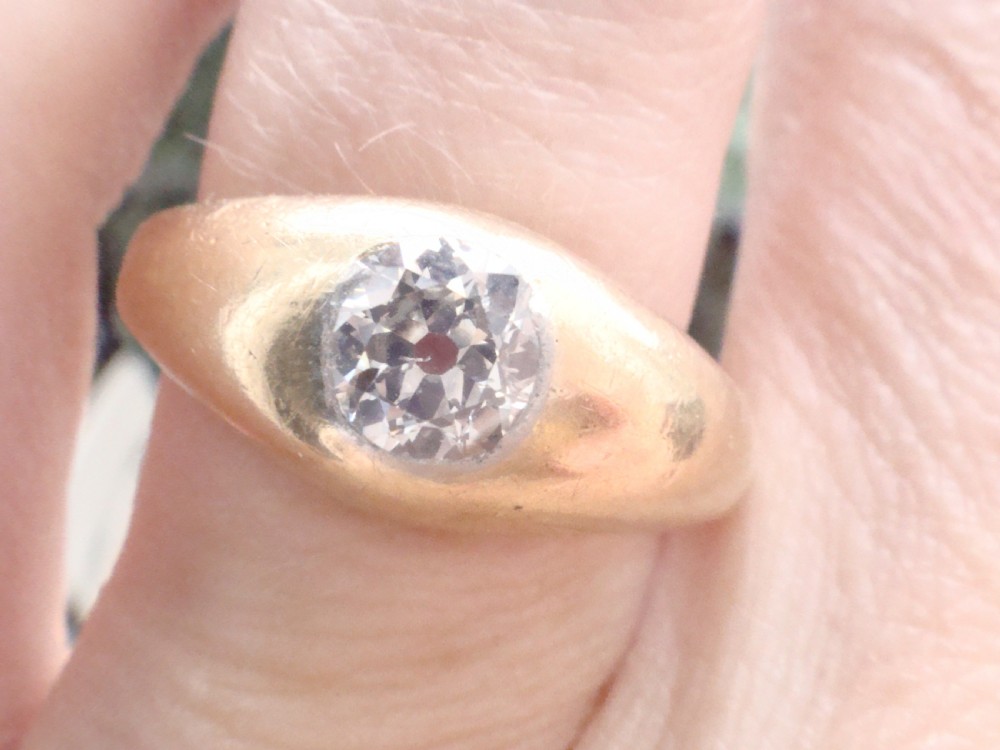 VICTORIAN 18CT YELLOW GOLD BAND OLD CUT DIAMOND SINGLE STONE 0.50CT GYPSY BAND View III