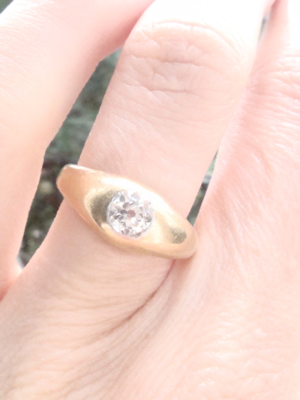 VICTORIAN 18CT YELLOW GOLD BAND OLD CUT DIAMOND SINGLE STONE 0.50CT GYPSY BAND View VI