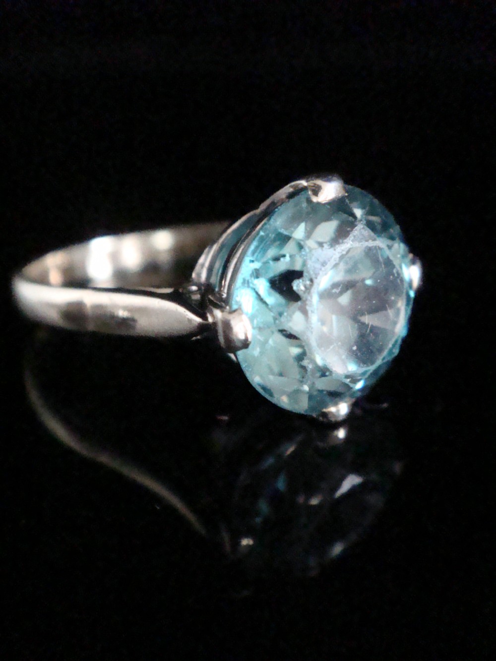 EDWARDIAN 9CT WHITE GOLD NATURAL BLUE ZIRCON SOLITAIRE 4CT  RING View II