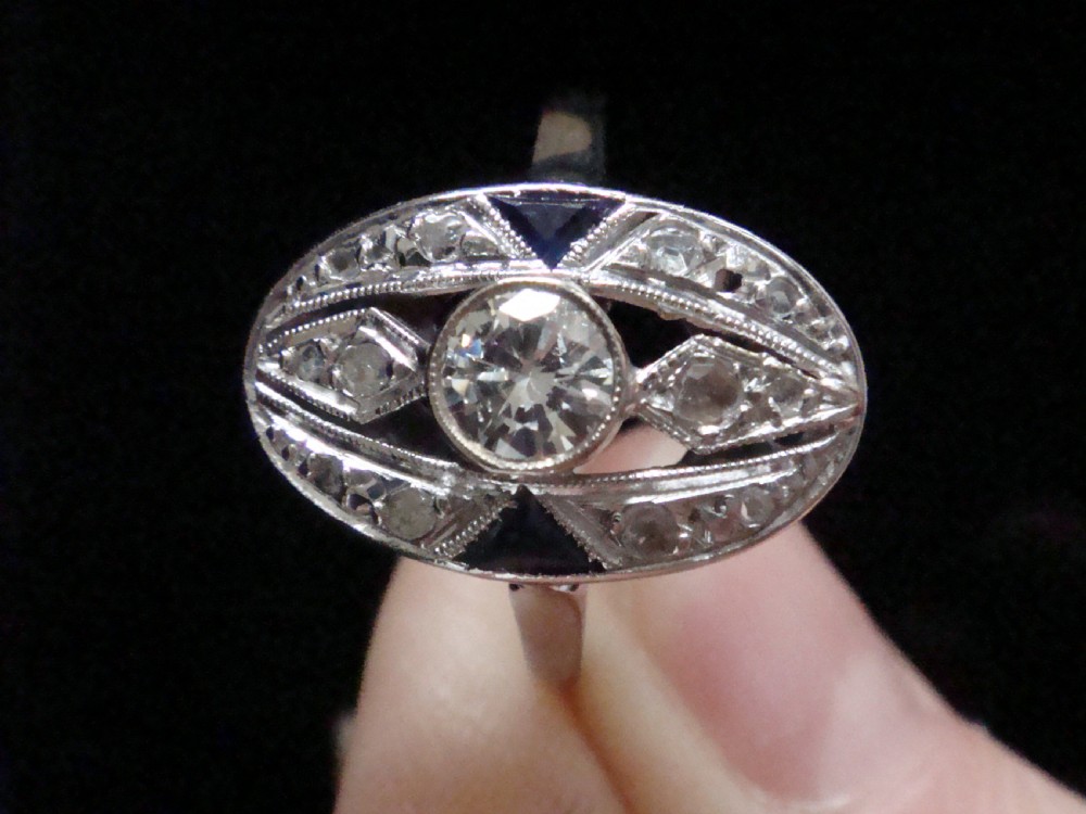 ANTIQUE ART DECO 1920S 18K 18CT SAPPHIRE AND DIAMOND PAVE SET RING View III