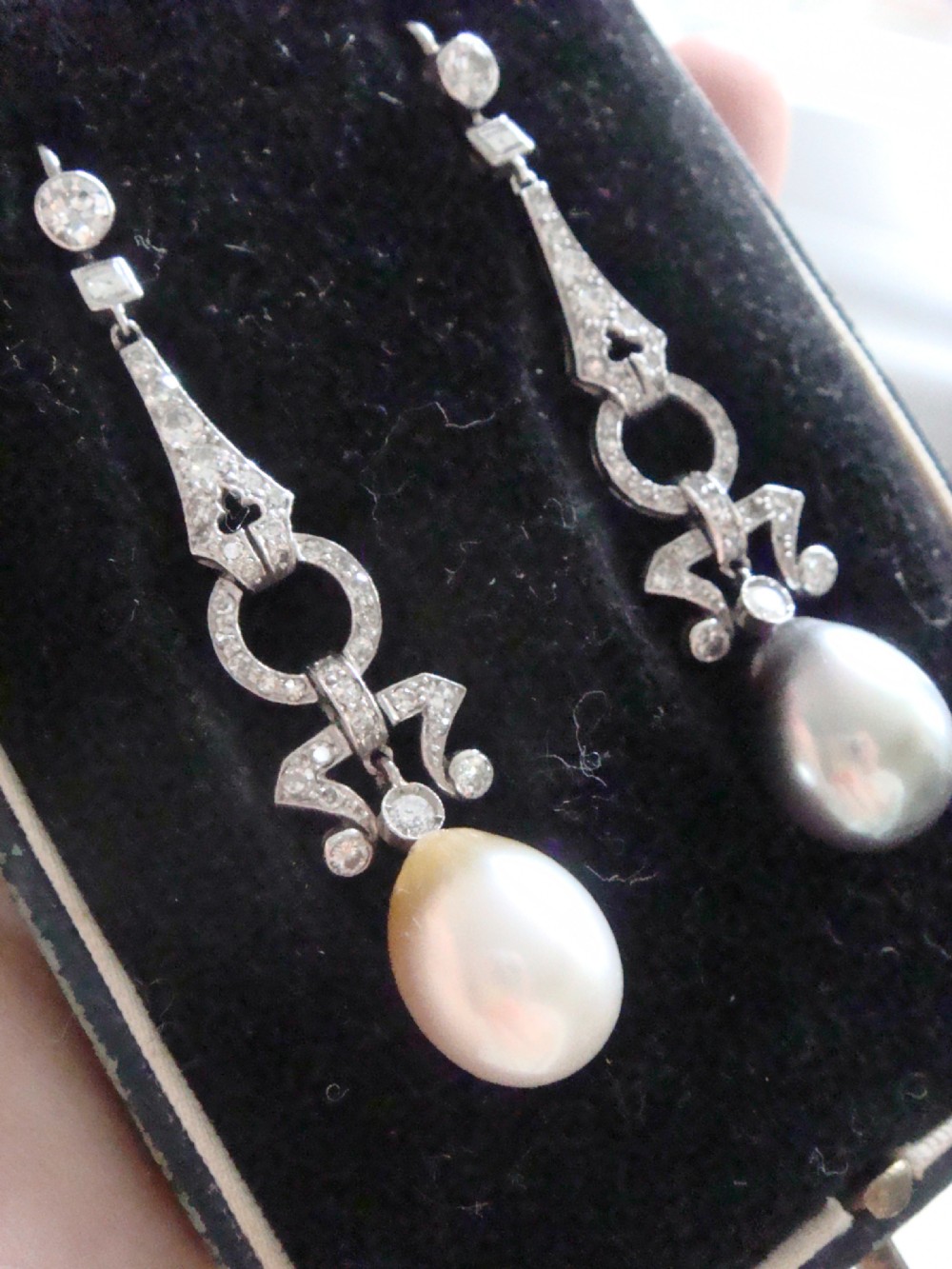 ART DECO PLATINUM NIGHT AND DAY BAROQUE PEARL (NATURAL?) DIAMOND DROP EARRINGS View X