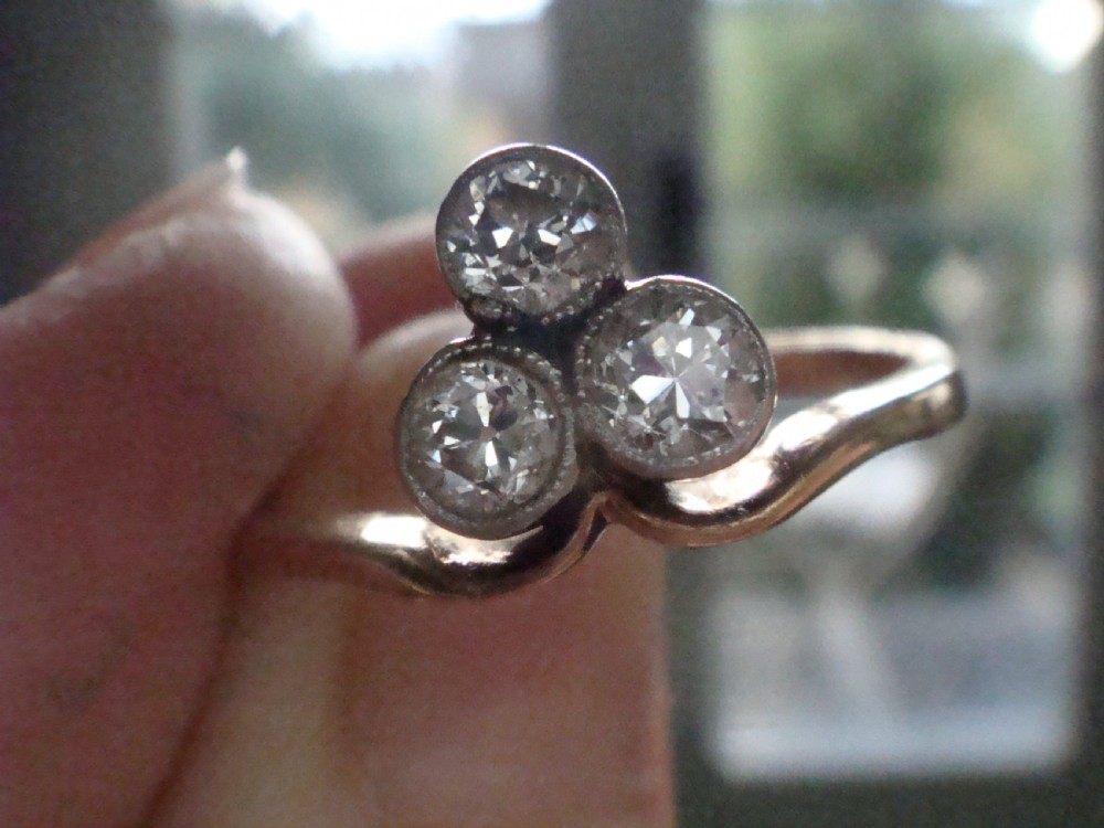 Edwardian 18ct 18k yellow gold platinum old cut diamond 3 stone lucky clover View V