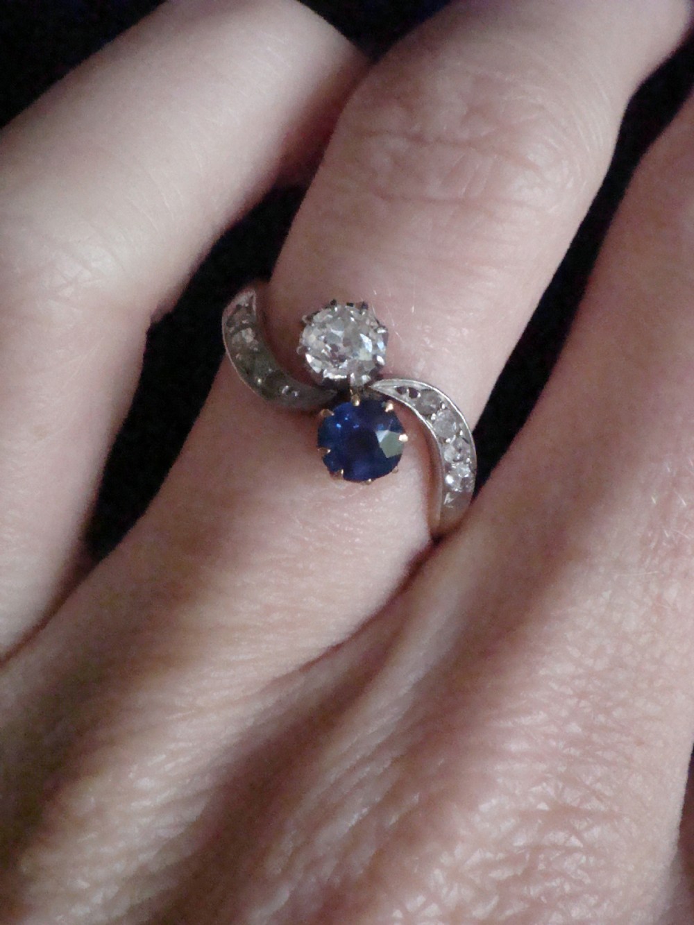 FRENCH EDWARDIAN 18CT YELLOW GOLD SAPPHIRE OLD CUT DIAMOND TOI ET MOI RING View IV