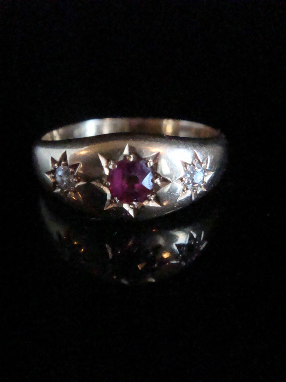 VICTORIAN 18CT YELLOW GOLD RUBY DIAMOND STAR OLD CUT DIAMOND GYPSY BAND