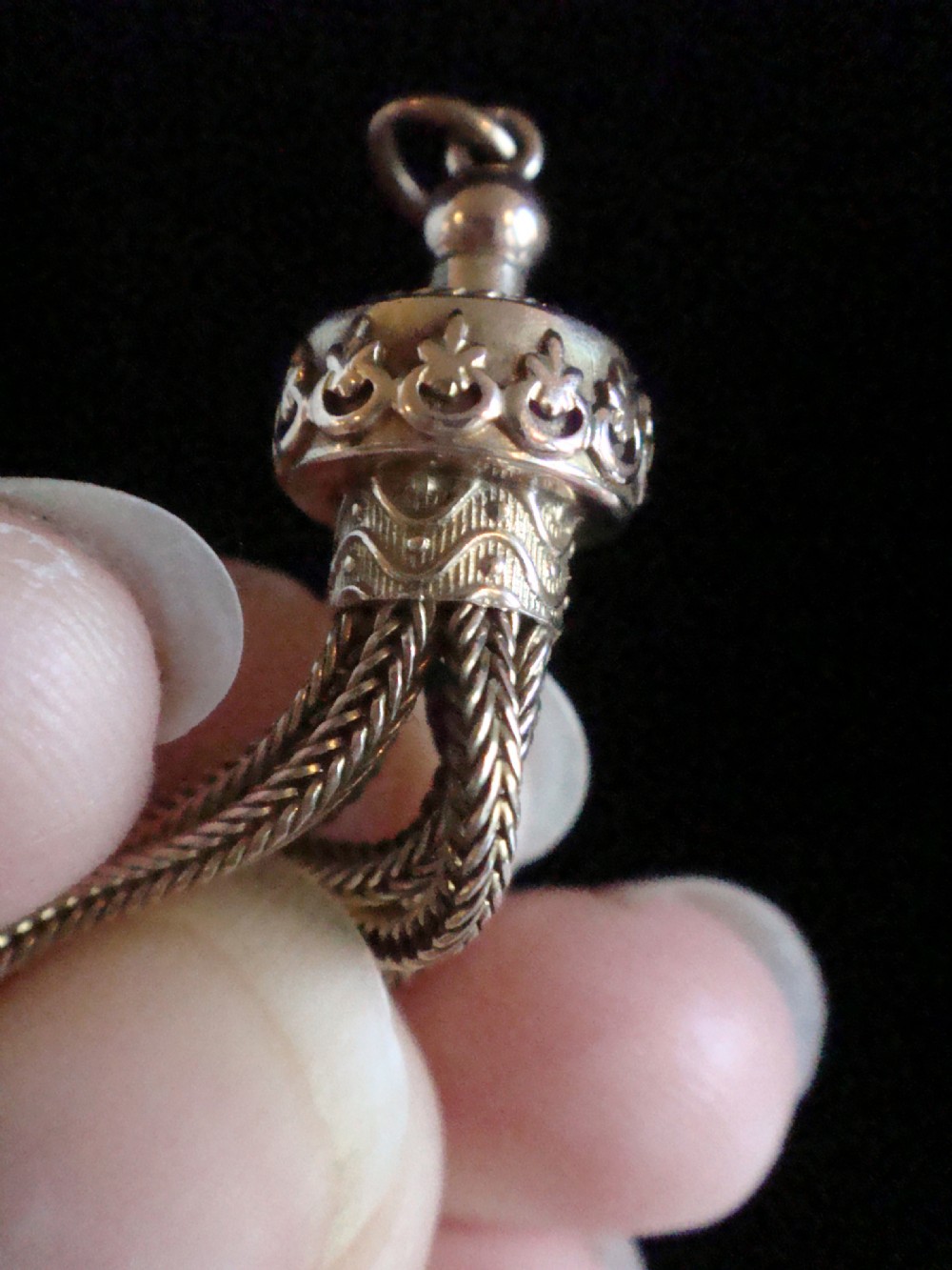 Original Victorian 15ct yellow gold tassel pendant 3.5g View IV