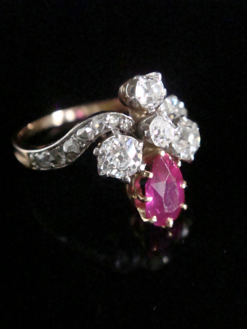 FRENCH EDWARDIAN 18CT YELLOW GOLD NATURAL RUBY OLD CUT DIAMOND TIARA RING View V