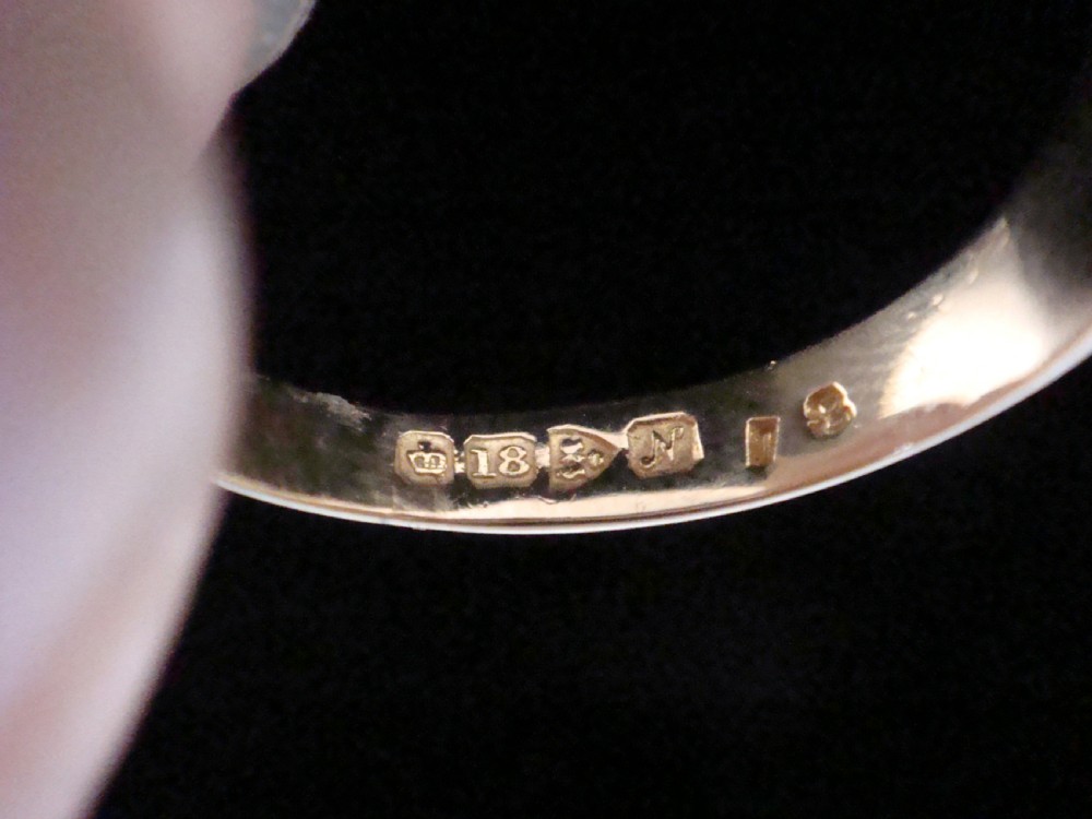 EDWARDIAN 18CT ORNATE YELLOW GOLD BAND OLD CUT DIAMOND STAR GYPSY BAND View II