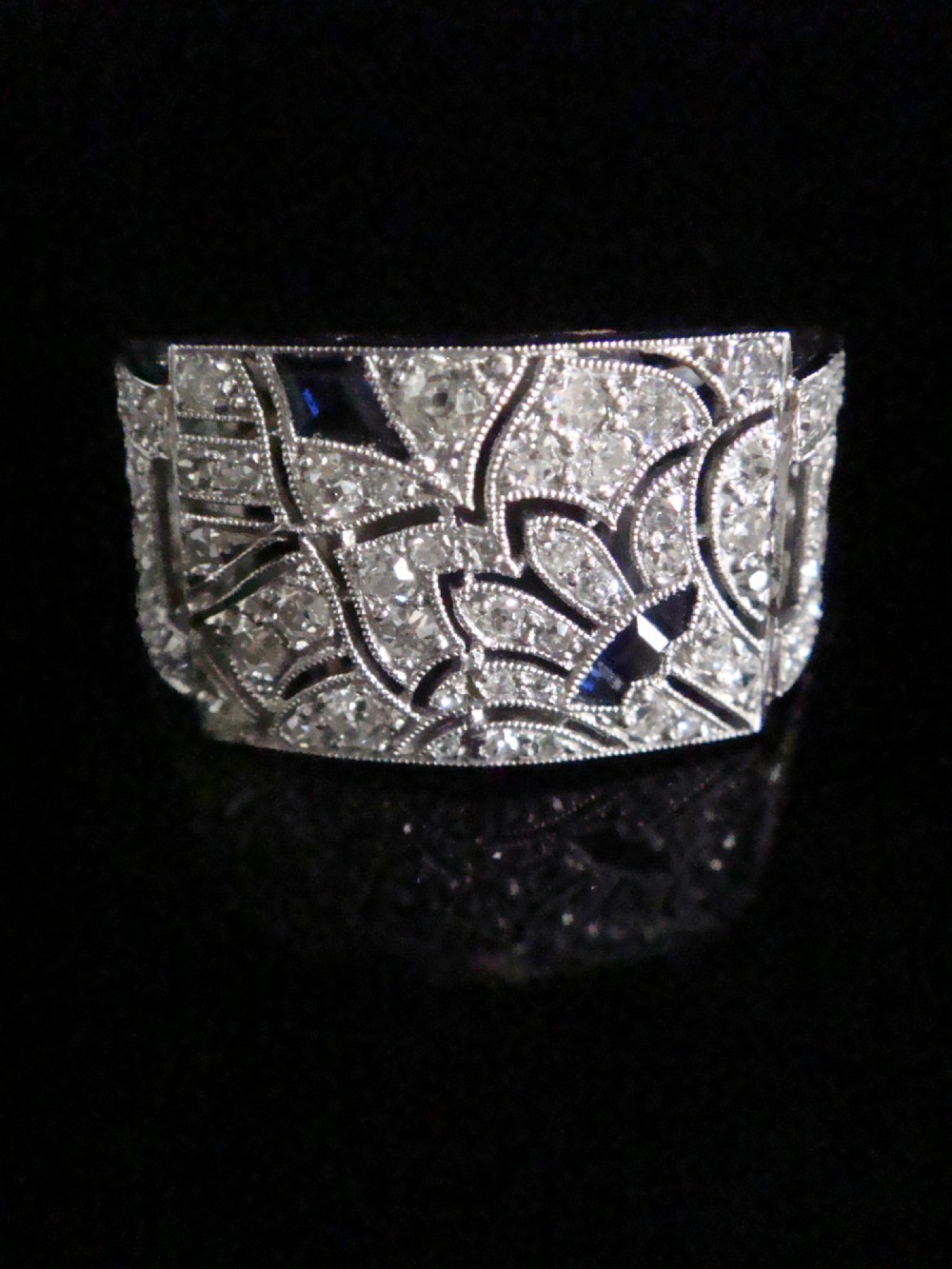 Art Deco 1920s 18ct 18k platinum natural sapphire diamond commissioned pave ring