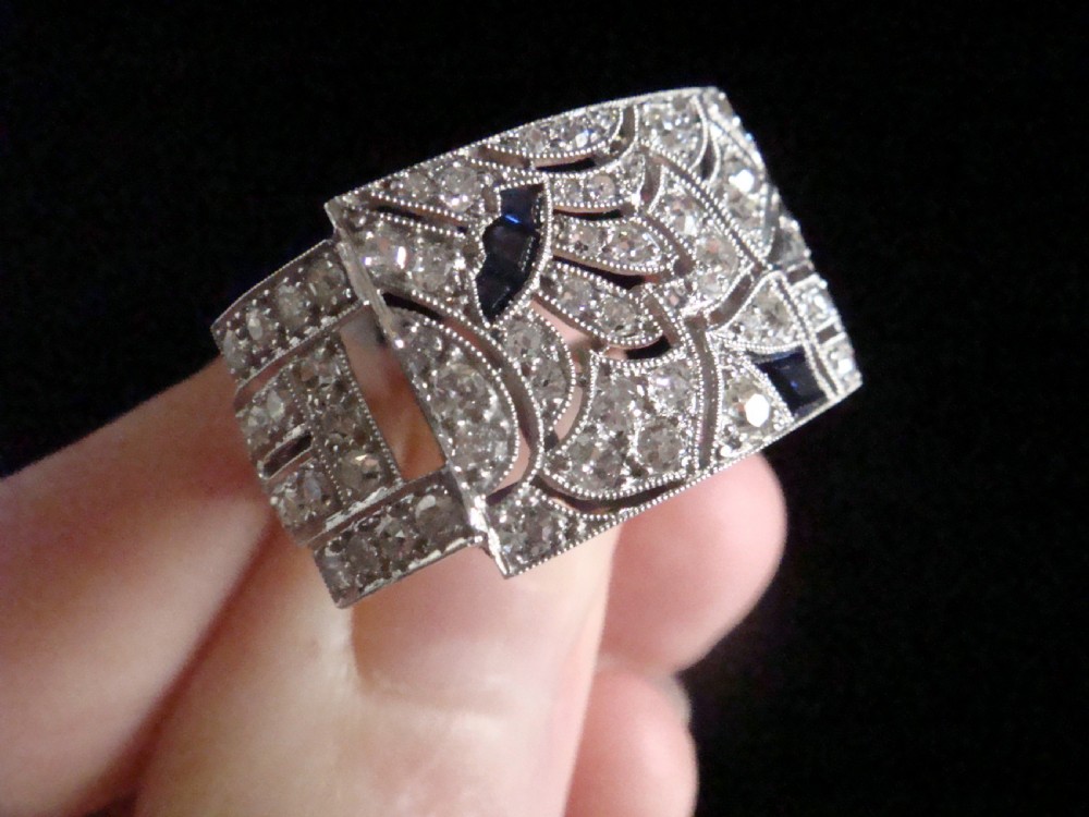 Art Deco 1920s 18ct 18k platinum natural sapphire diamond commissioned pave ring View IV