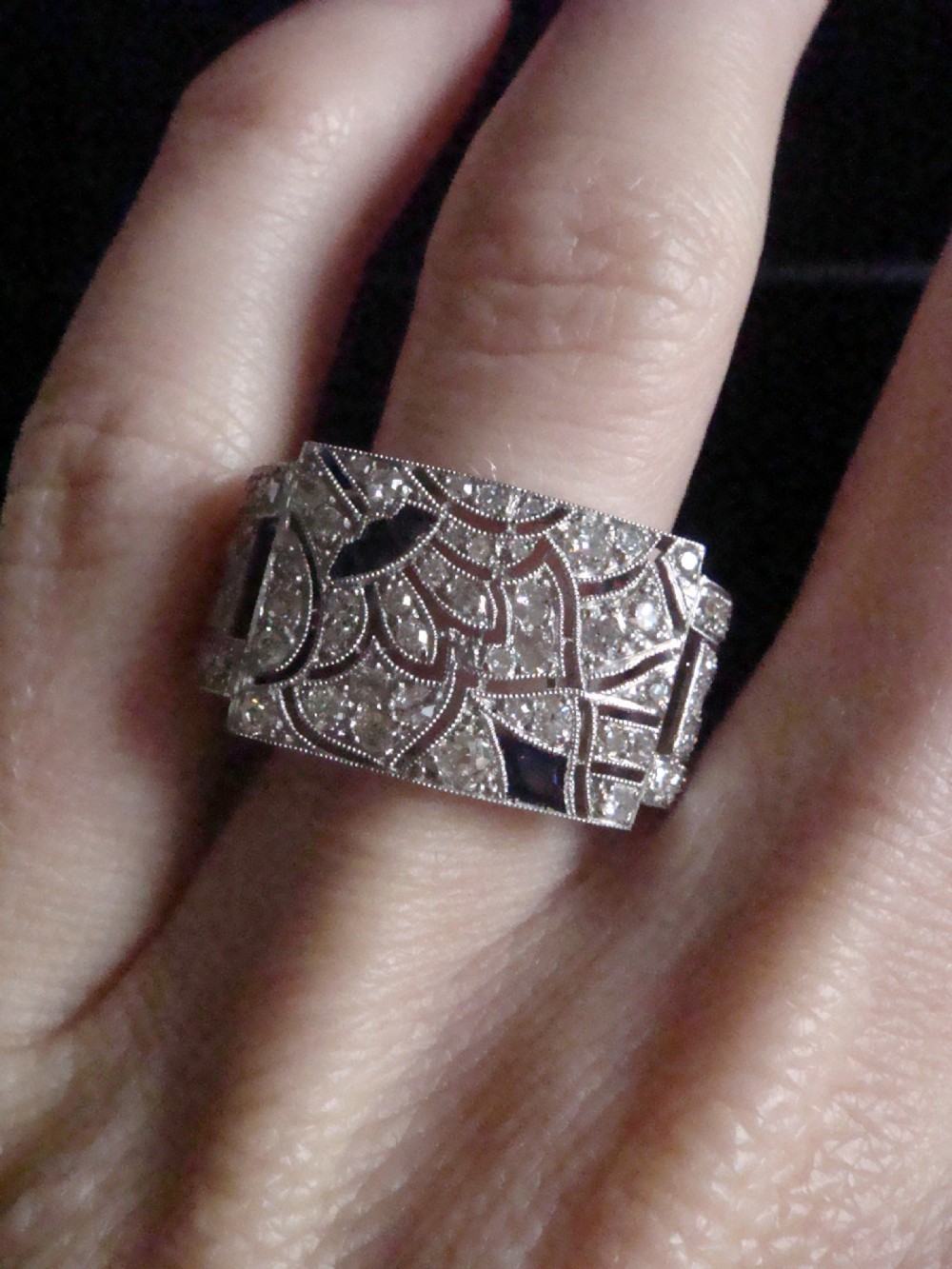 Art Deco 1920s 18ct 18k platinum natural sapphire diamond commissioned pave ring View VI