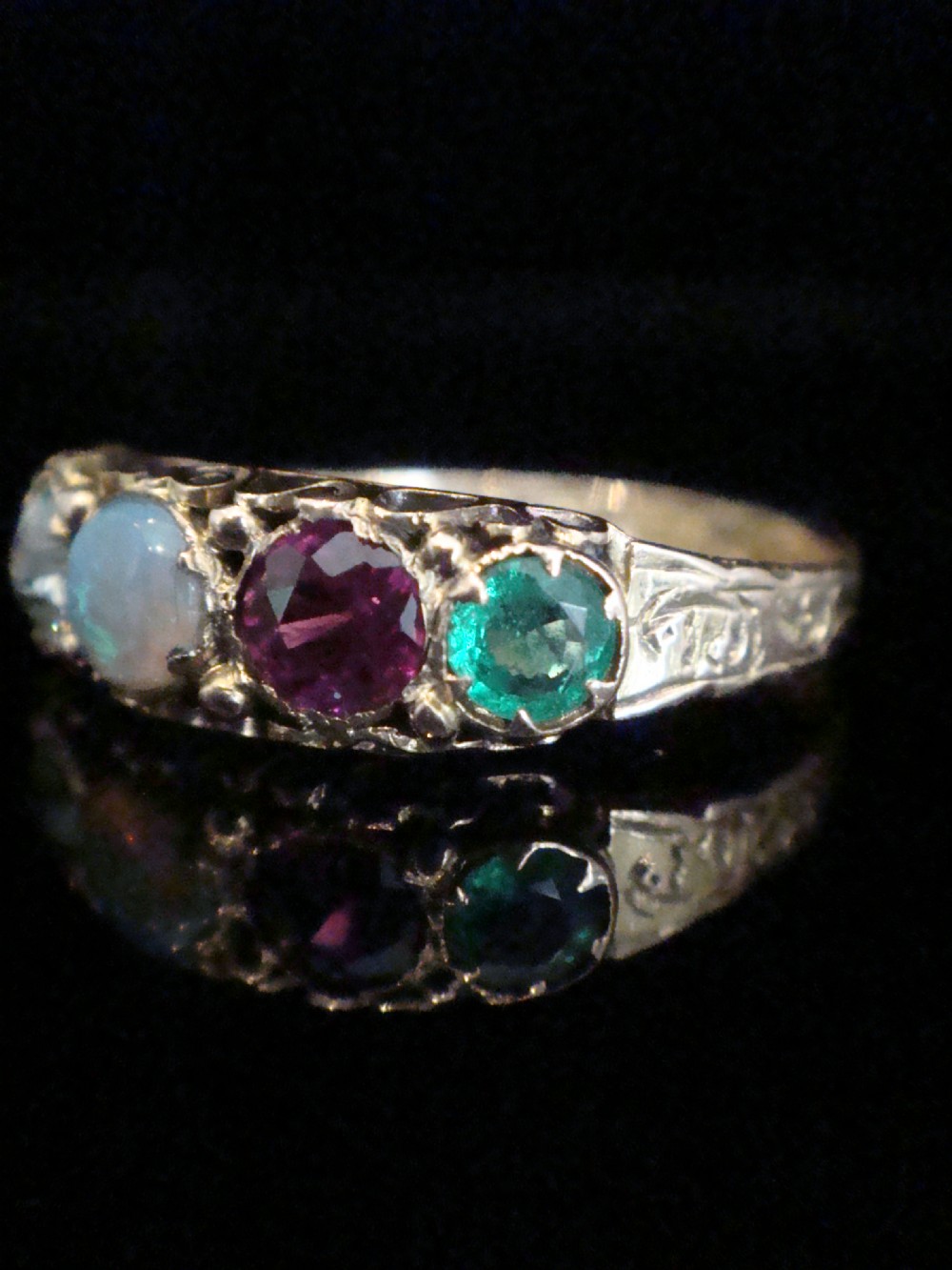 VICTORIAN 15CT YELLOW GOLD ADORE AMETHYST DIAMOND OPAL RUBY EMERALD 5 STONE RING View III