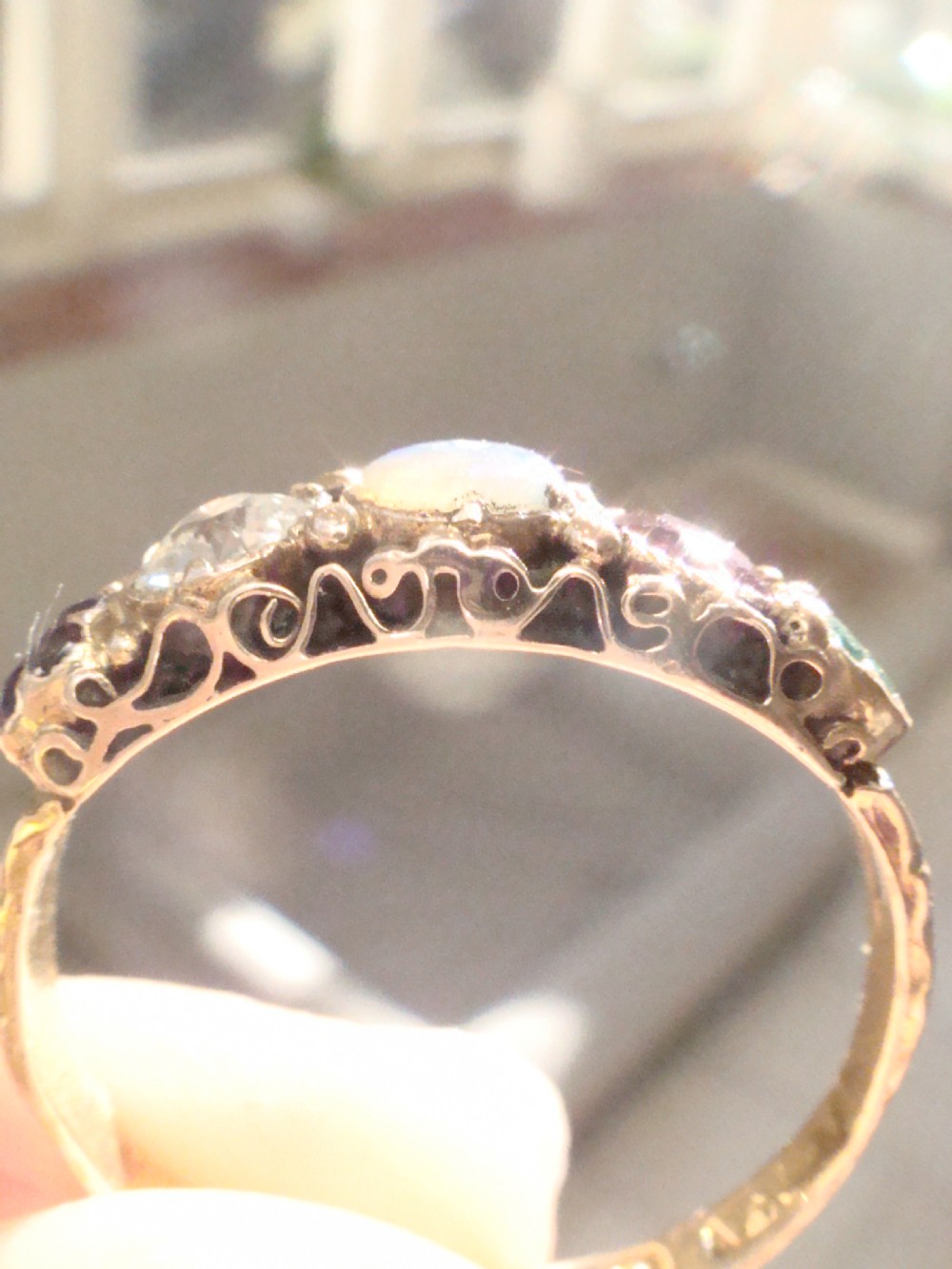 VICTORIAN 15CT YELLOW GOLD ADORE AMETHYST DIAMOND OPAL RUBY EMERALD 5 STONE RING View X