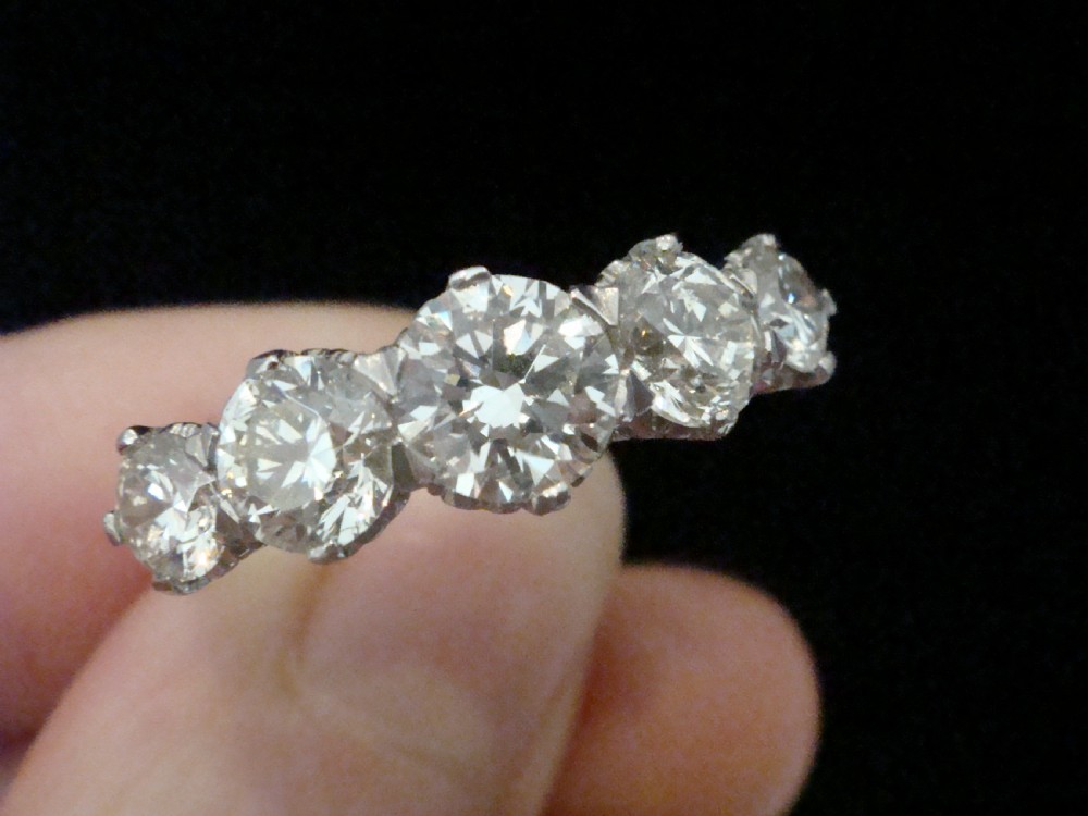 1960s PLATINUM DIAMOND 5 STONE RING 2.15CT VS1-VS2 H-I COLOUR View III