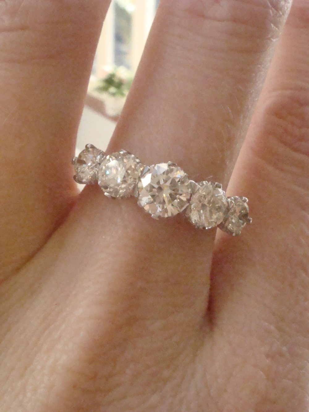 1960s PLATINUM DIAMOND 5 STONE RING 2.15CT VS1-VS2 H-I COLOUR View IV