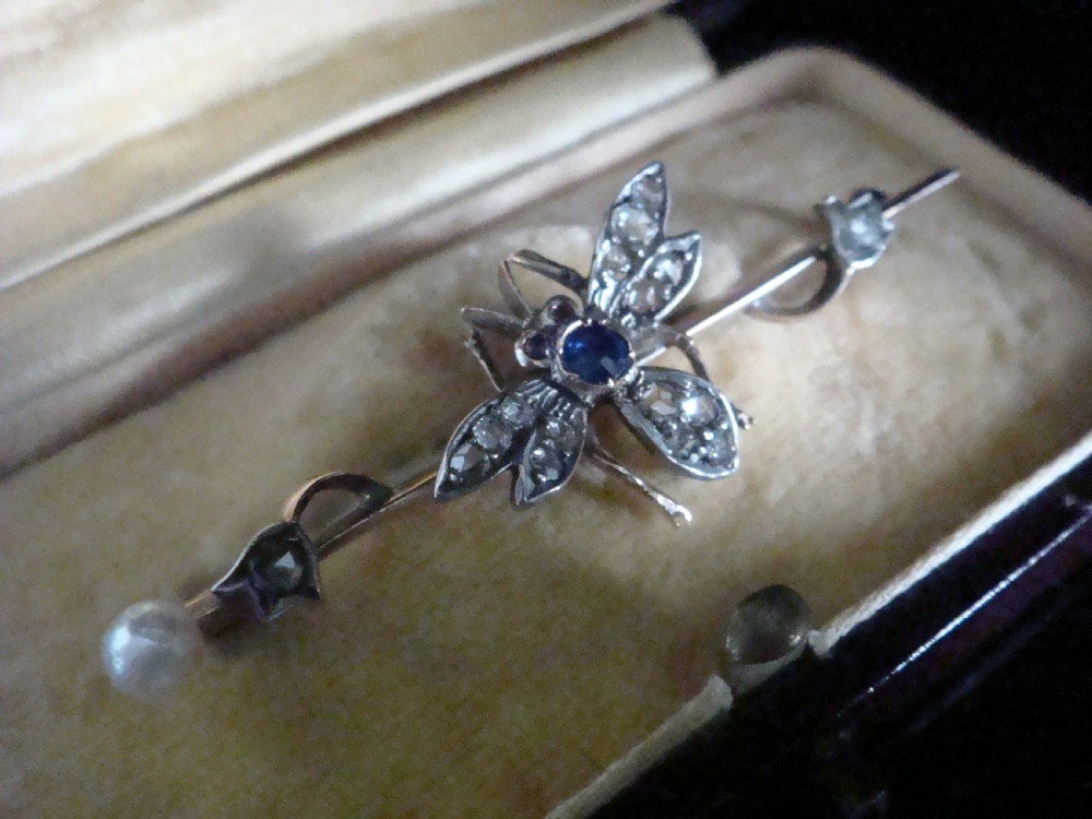 ORIGINAL EDWARDIAN 18CT ROSE CUT DIAMOND RUBY SAPHIRE PEARL INSECT BEE BROOCH View II