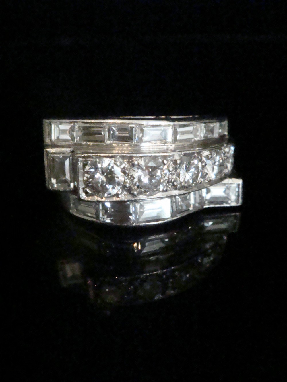 ART DECO 1920S PLATINUM DIAMOND 2.50CT PAVE SET TANK RING