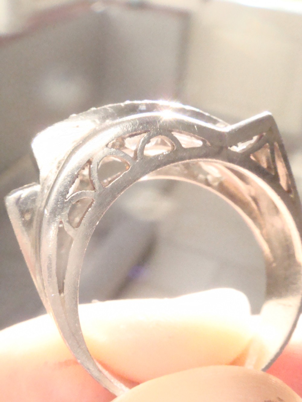 ART DECO 1920S PLATINUM DIAMOND 2.50CT PAVE SET TANK RING View X