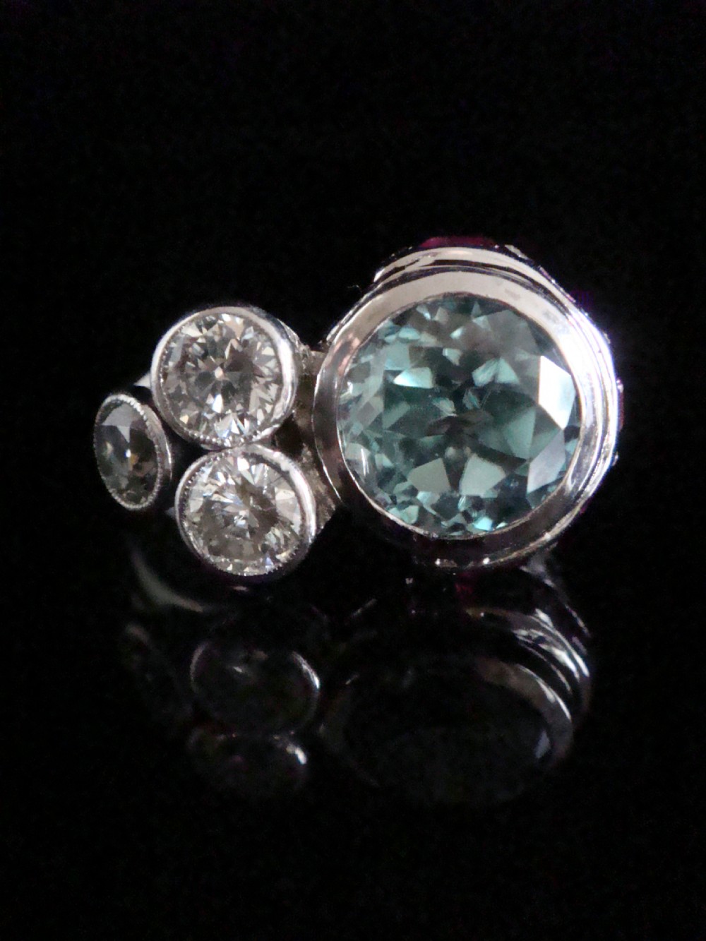 ART DECO 1920S PLATINUM NATURAL BLUE ZIRCON 3ct  RUBY DIAMOND 1.40ct COCKTAIL RING