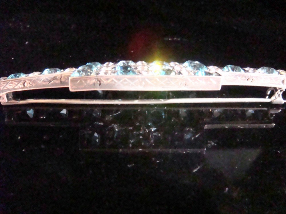 EDWARDIAN 9CT WHITE GOLD / SILVER 16CT BLUE ZIRCON AND WHITE ZIRCON BROOCH View III