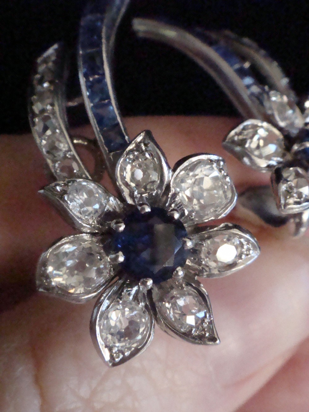 ART DECO 1920 18CT WHITE GOLD PLATINUM SAPPHIRE DIAMOND CLIP EARRINGS 2.30ct  View III