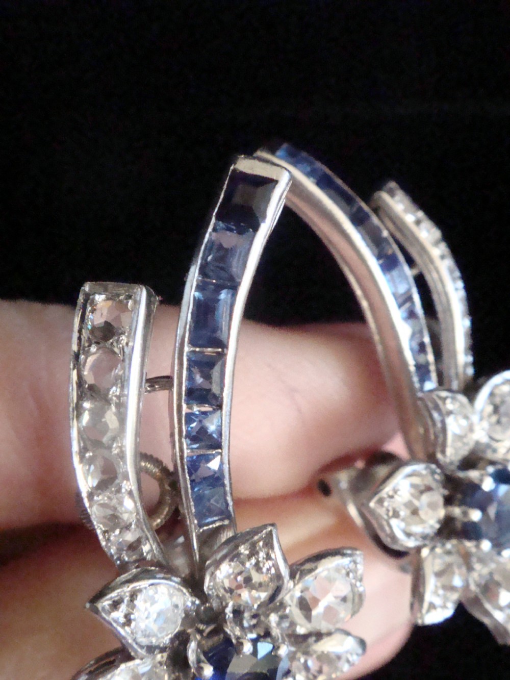 ART DECO 1920 18CT WHITE GOLD PLATINUM SAPPHIRE DIAMOND CLIP EARRINGS 2.30ct  View V