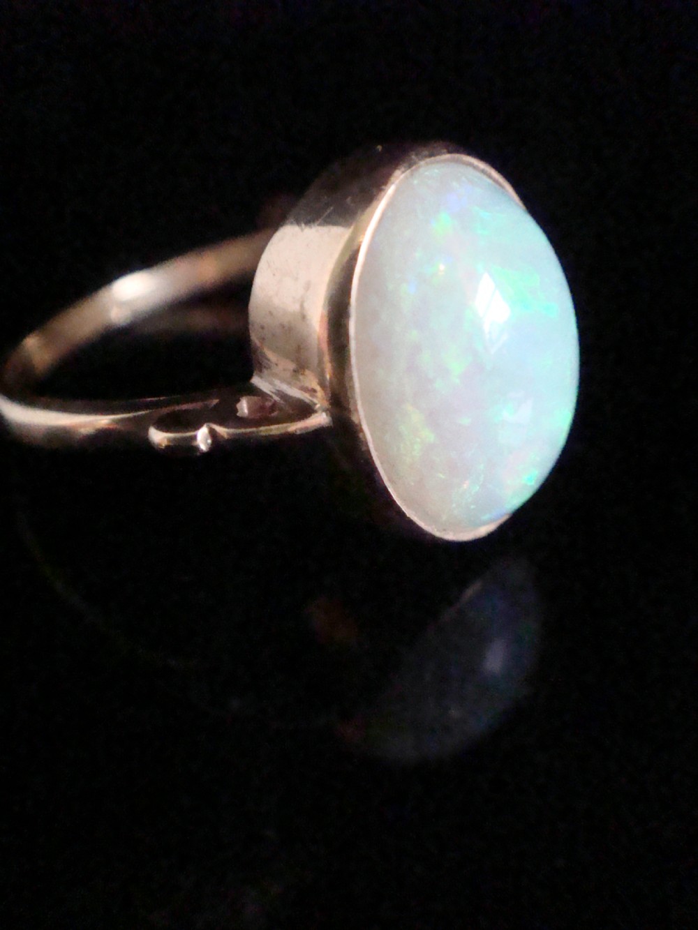 EDWARDIAN 9CT YELLOW GOLD NATURAL SOLID OPAL SOLITAIRE IN PERFECT CONDITION View II