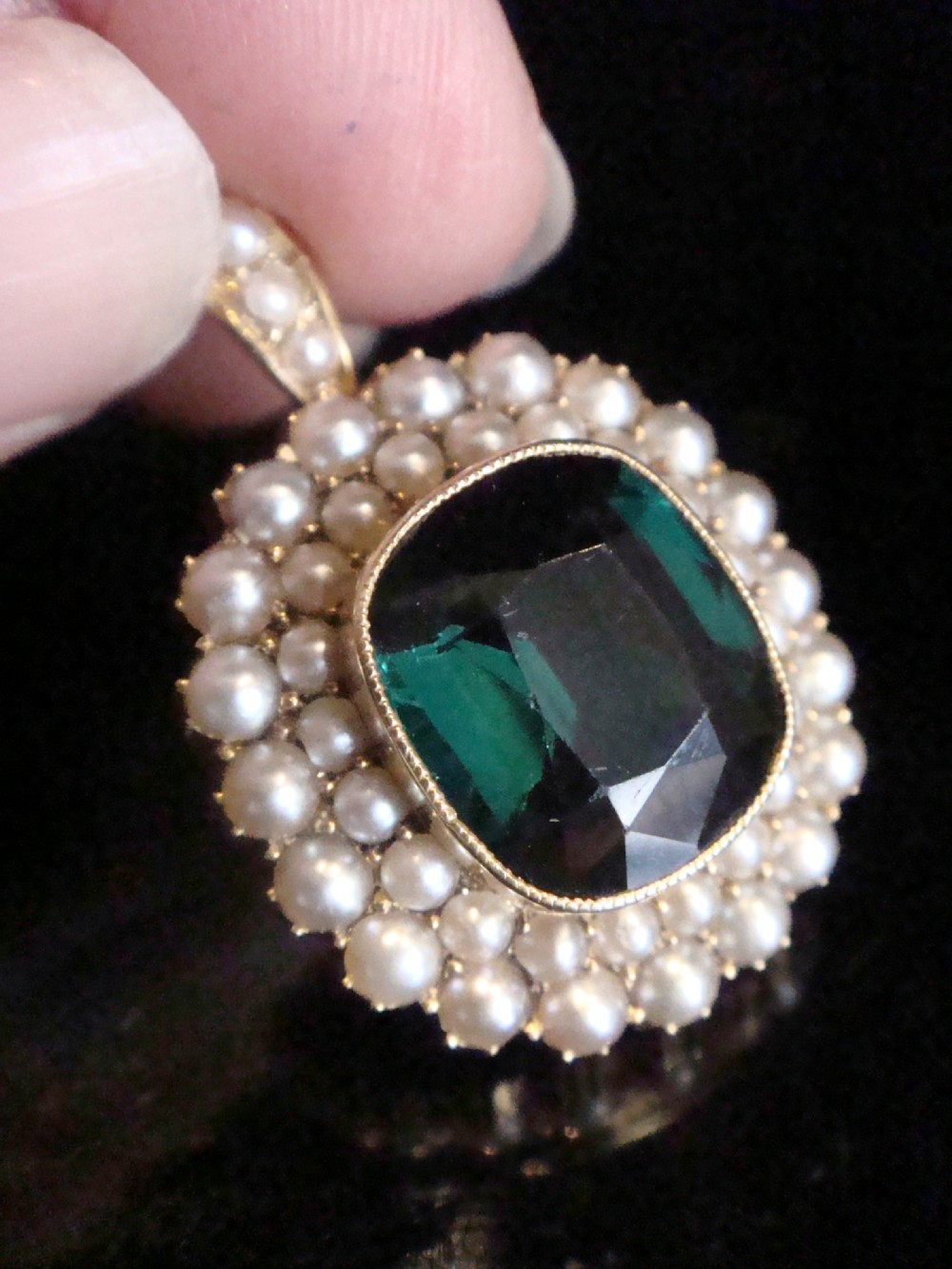 VICTORIAN 15CT NATURAL CUSHION CUT GREEN TOURMALINE 6CT SEED PEARL PENDANT 6.3G