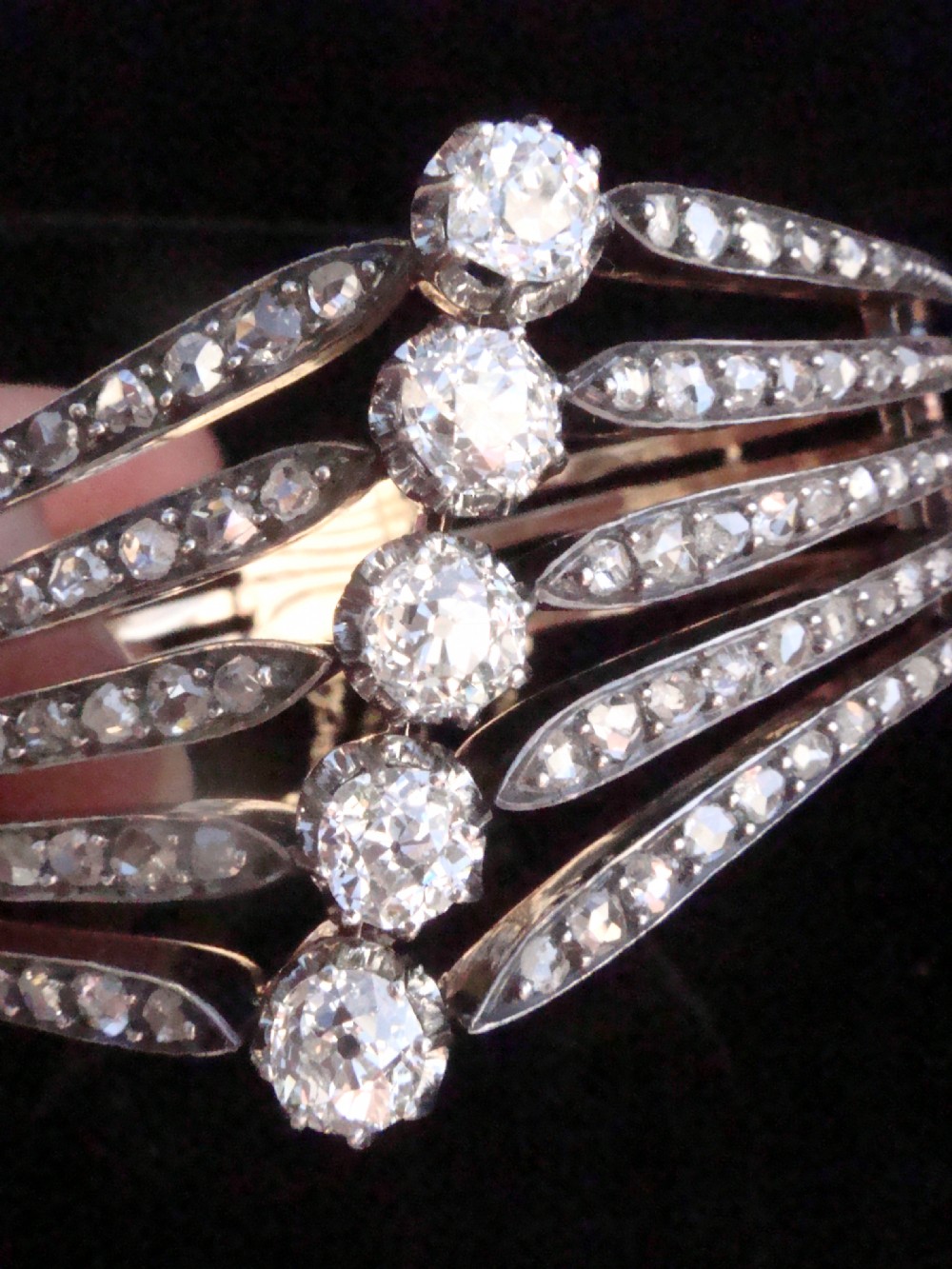 EDWARDIAN FRENCH 18CT PLATINUM TRANSITIONAL & ROSE CUT DIAMOND 5.40CT BRACELET
 View II