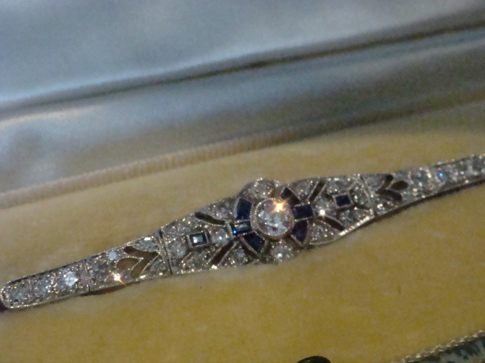 ART DECO 18CT NATURAL SAPPHIRE & OLD CUT DIAMOND BRACELET IN ORIGINAL FITTED BOX View III