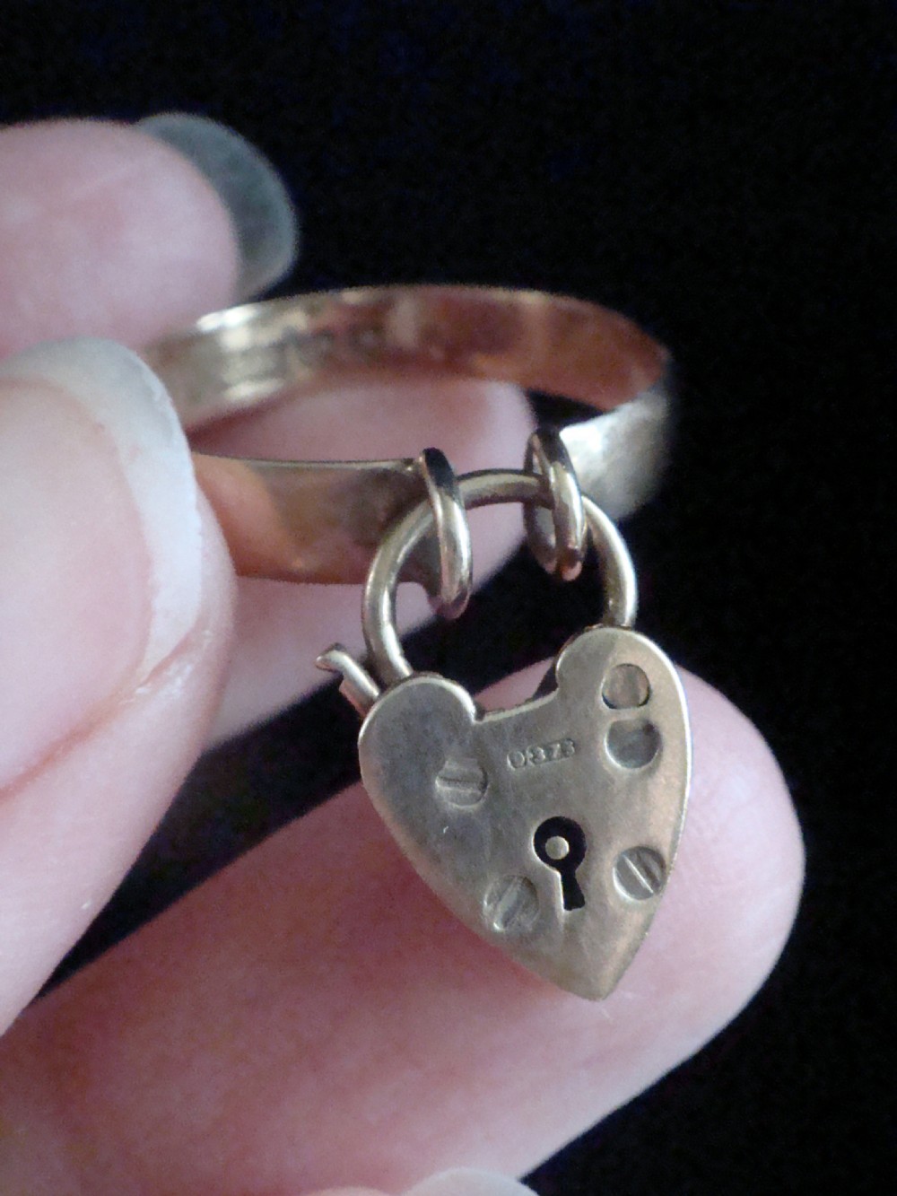 EDWARDIAN 9CT PADLOCK RING View II