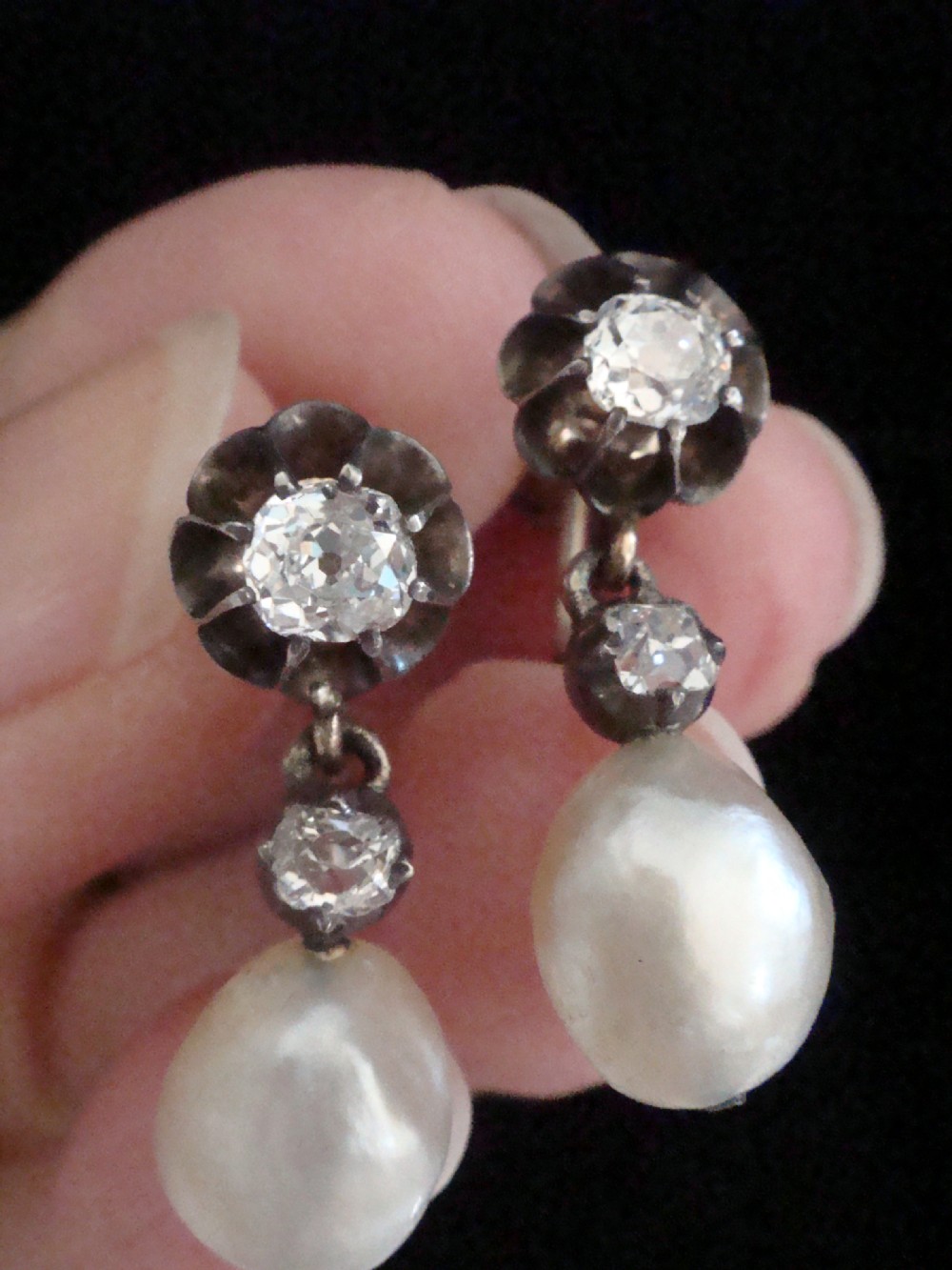 EDWARDIAN 18CT NATURAL SALTWATER PEARL OLD CUT DIAMOND EARRINGS SCREW FIXING