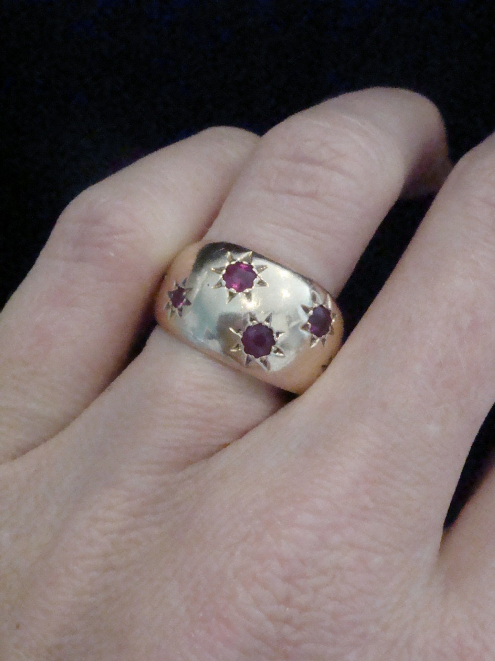 EDWARDIAN 9CT YELLOW GOLD THICK STAR CELESTIAL RUBY BOMBE GYPSY RING View V