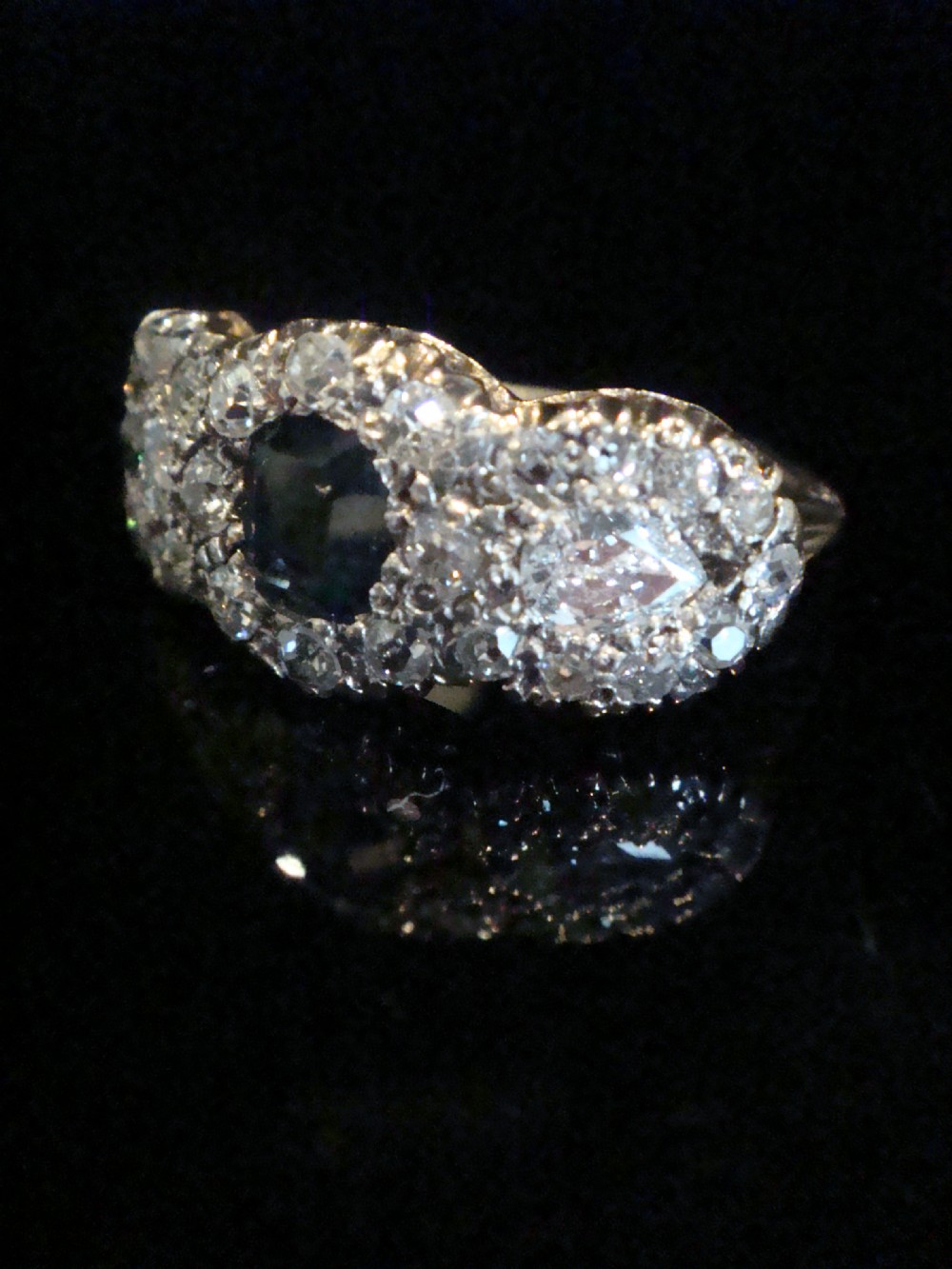 EDWARDIAN 18CT OLD CUT SAPPHIRE 0.50CT DIAMOND 1.10CT TRIPLE CLUSTER RING View III
