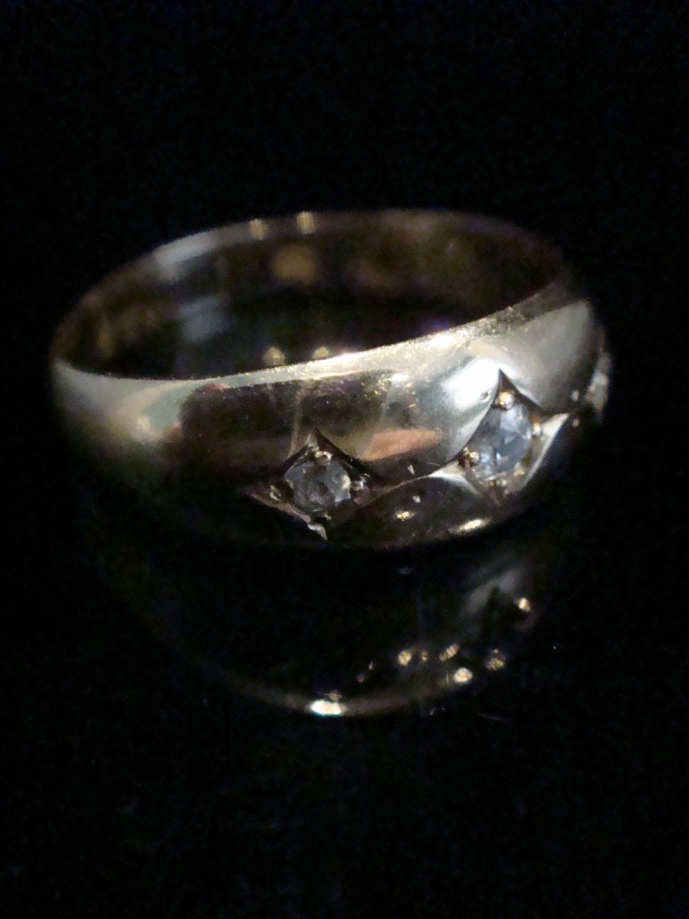 EDWARDIAN 18CT ORNATE YELLOW GOLD BAND OLD CUT DIAMOND STAR GYPSY BAND SIZE Q View II