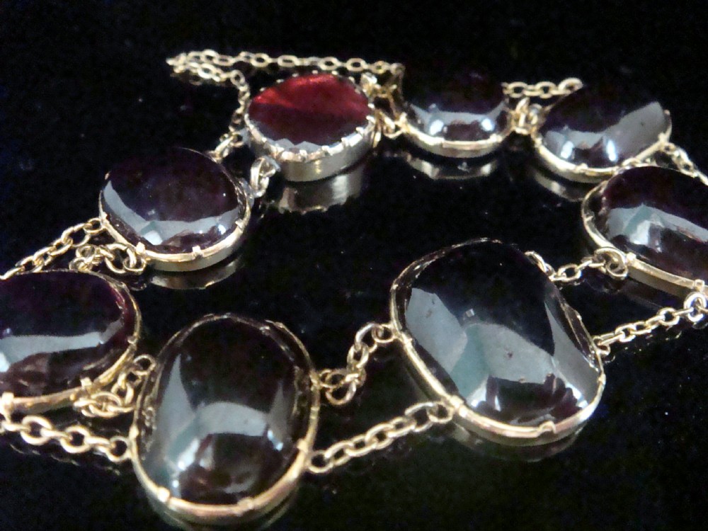 Edwardian 9ct large cabochon garnet bracelet with concealed garnet clasp View II