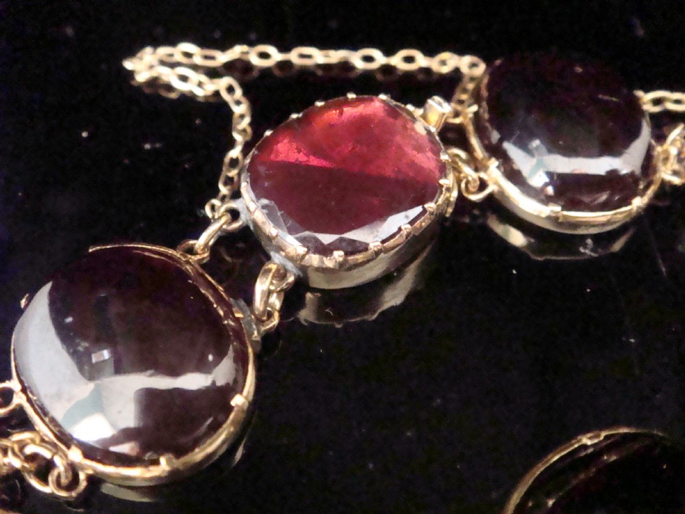 Edwardian 9ct large cabochon garnet bracelet with concealed garnet clasp View III
