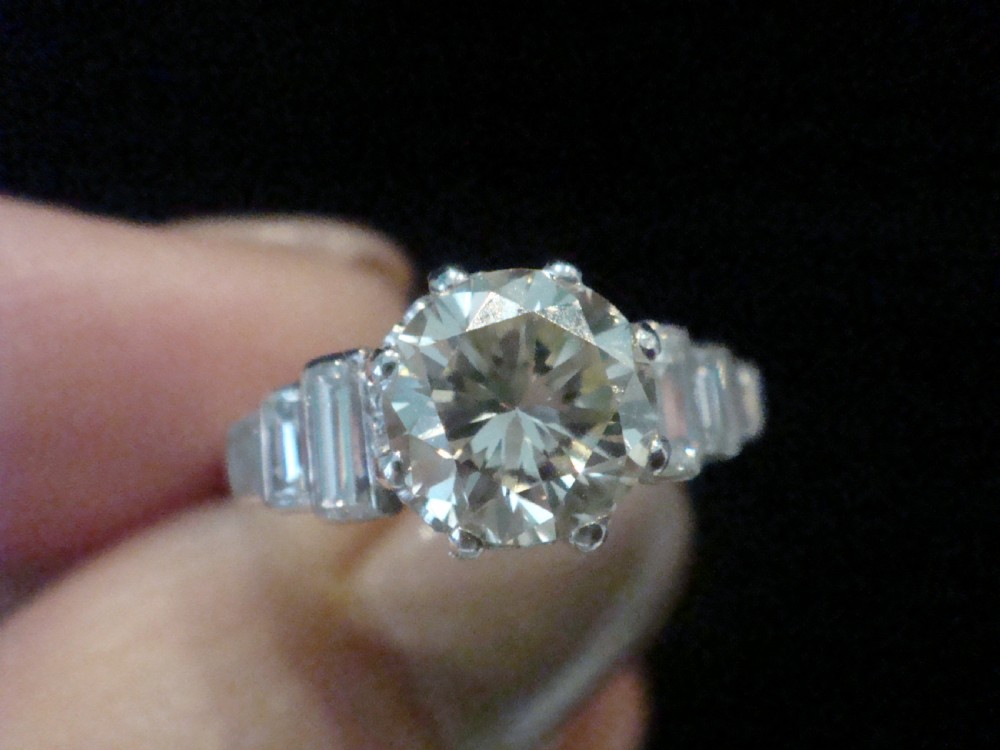 ART DECO PLATINUM DIAMOND 2.08CT SOLITAIRE RING View VII