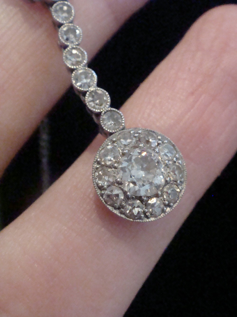 EDWARDIAN FRENCH PLATINUM LARGE OLD CUT DIAMOND NECKLACE 1.10CT View III
