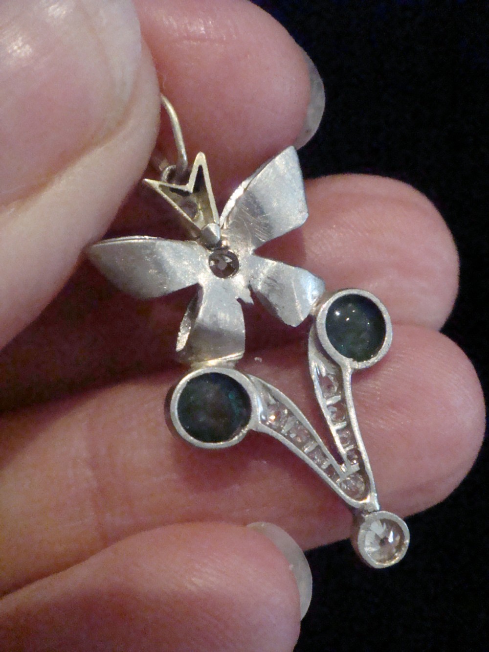EDWARDIAN FRENCH PLATINUM CABOCHON EMERALD AND DIAMOND PENDANT View III