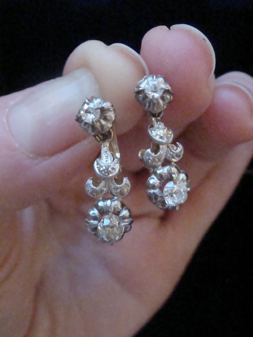 Edwardian French 18ct yellow gold ring old cut diamond drop earrings