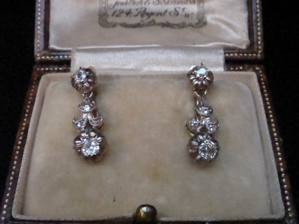 Edwardian French 18ct yellow gold ring old cut diamond drop earrings View IV