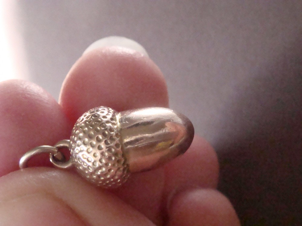 Edwardian 9ct acorn pendant View II
